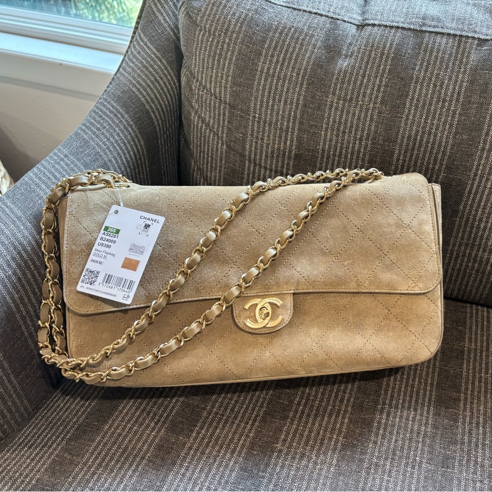 CHANEL maxi flap suede 2026 NEW